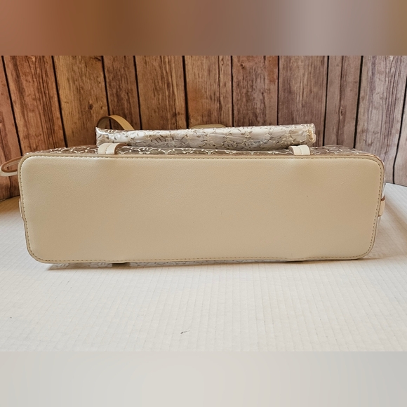 NANETTE LEPORE Clear Tote & Wristlet NWT - Picture 11 of 15